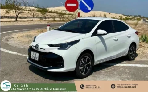 Thuê xe 4 chỗ Toyota Vios