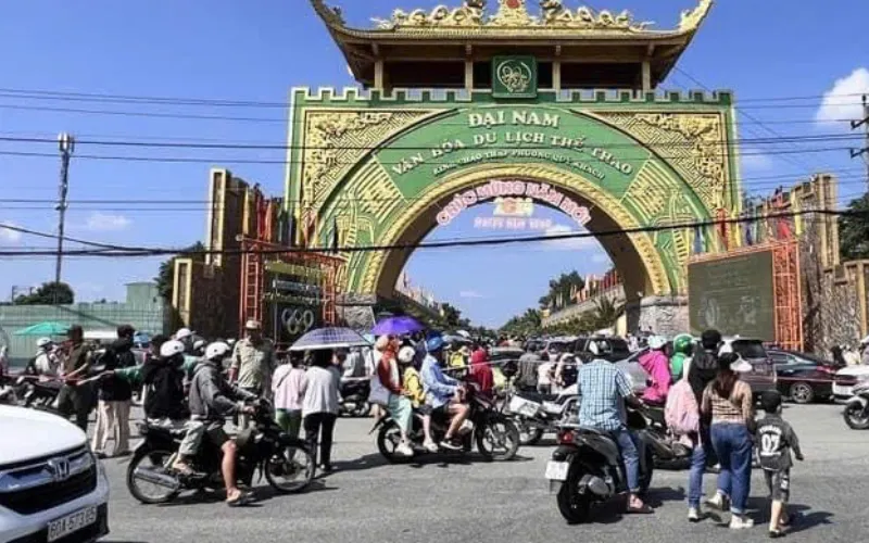 Thuê xe đi Đại Nam