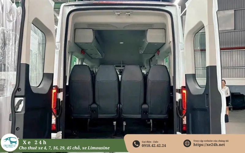 Thuê xe 16 chỗ Ford Transit 2024