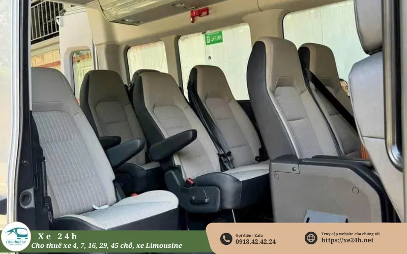 Thuê xe 16 chỗ Ford Transit 2024