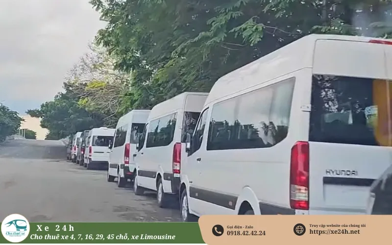 Thuê xe 16 chỗ đám cưới Hyundai Solati