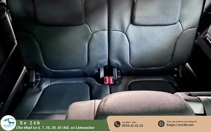 Thuê xe 7 chỗ Ford Everest