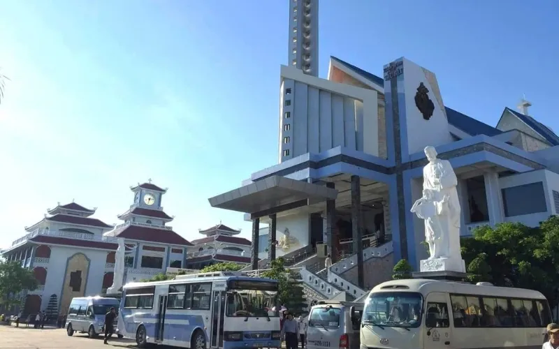 Thuê xe đi Cha Diệp