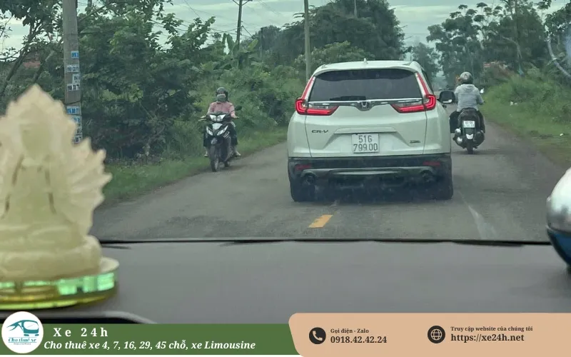 Công ty cần cho thuê xe 7 chỗ đưa đón nhân viên Honda CRV