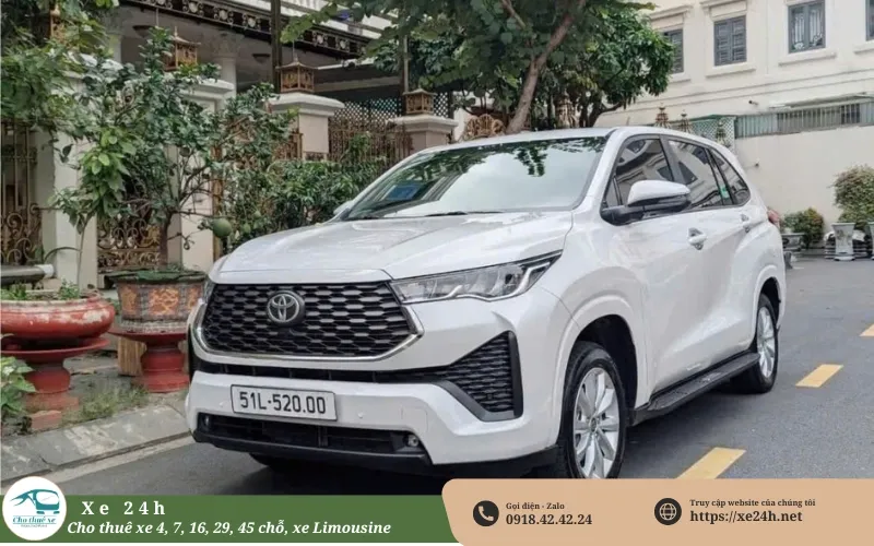 Công ty cần cho thuê xe 7 chỗ đưa đón nhân viên Toyota Innova