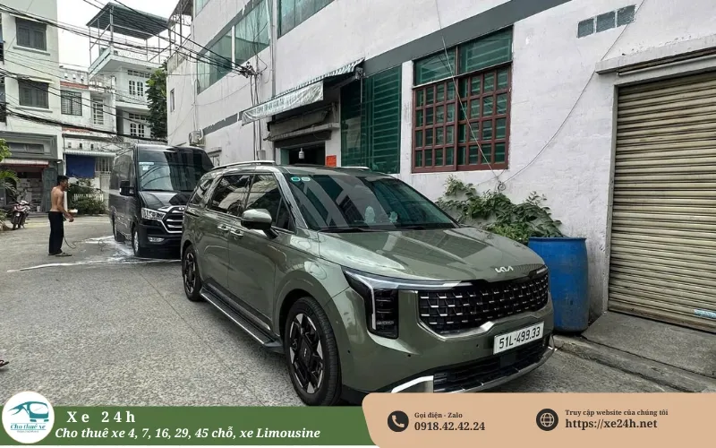 Công ty cần cho thuê xe 7 chỗ đưa đón nhân viên