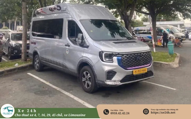 Thuê xe 16 chỗ tại Gò vấp Ford Transit 2024