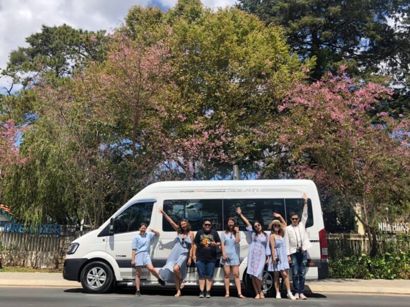 Thuê xe 16 chỗ đi Mũi Né