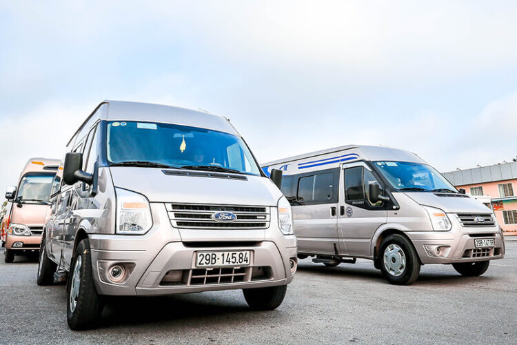 thuê xe 16 chỗ đời mới hay cũ