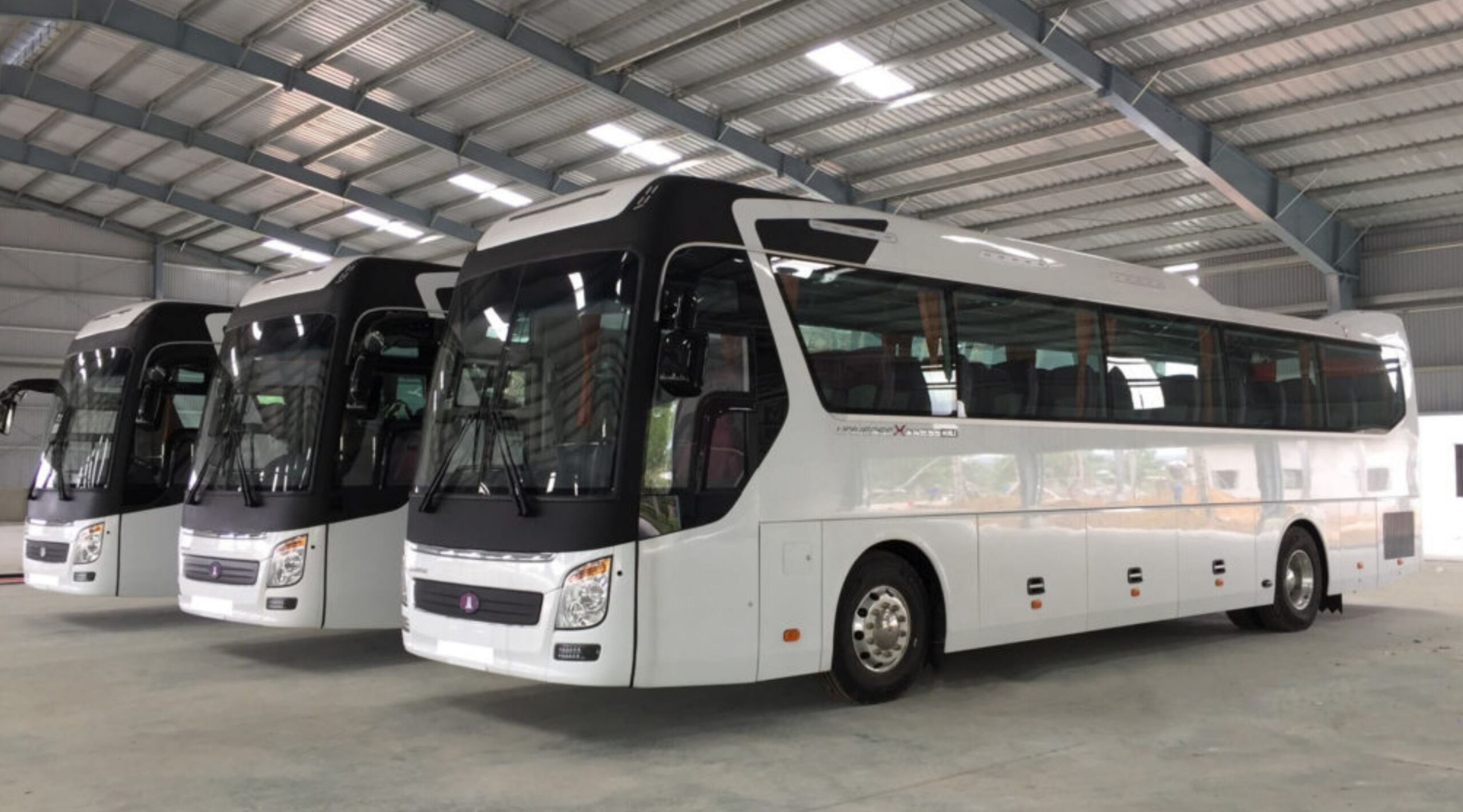Giá Thuê Xe 45 Chỗ Đi Đà Lạt 2026: Bảng Giá & Kinh Nghiệm Thuê Xe