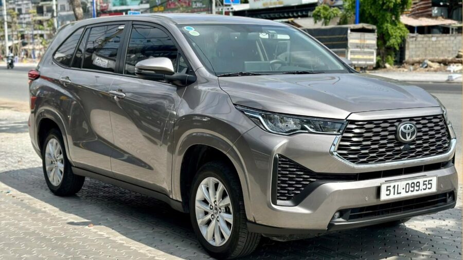 Thuê Xe Innova 7 Chỗ Linh Hoạt Cho Gia Đình, Công Tác Và Du Lịch
