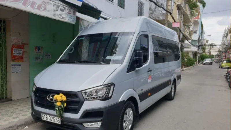 Thuê Xe Solati 16 Chỗ Đời Mới, Không Gian Rộng Rãi Cho Mọi Hành Trình