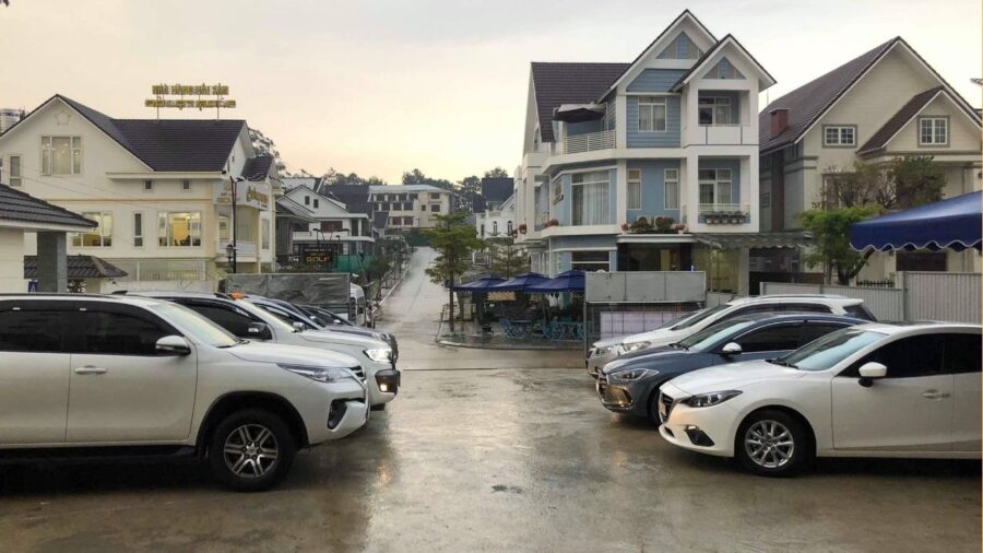 Thuê Xe 7 Chỗ Cuối Tuần Giá Tốt, Xe Đời Mới, Đón Tận Nơi
