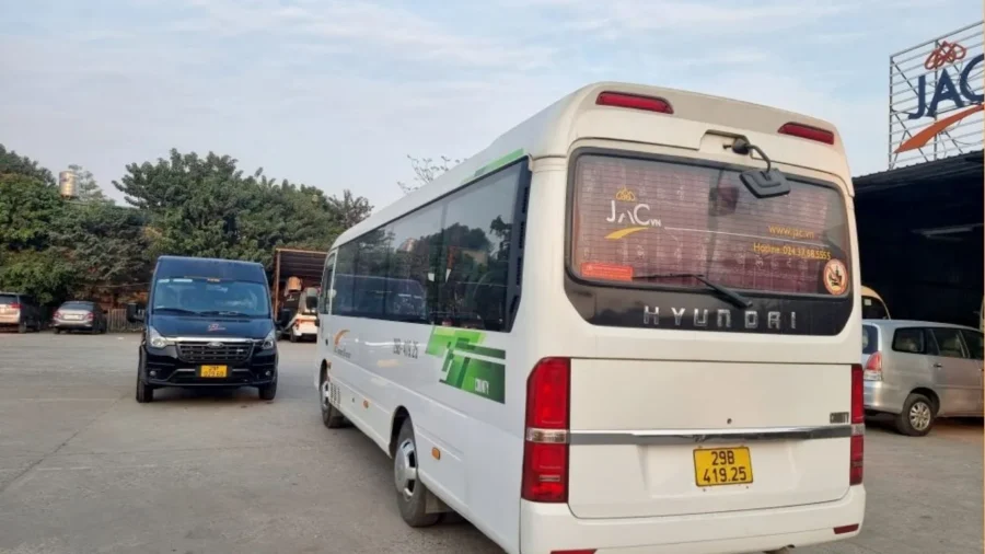 Thuê Xe Hợp Đồng 29 Chỗ Uy Tín, Linh Hoạt Cho Mọi Nhu Cầu Di Chuyển