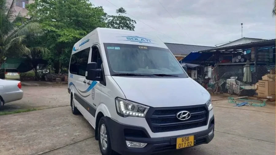 Thuê Xe 16 Chỗ Đi Sân Bay Có Tiện Hơn Gọi Nhiều Xe Nhỏ?