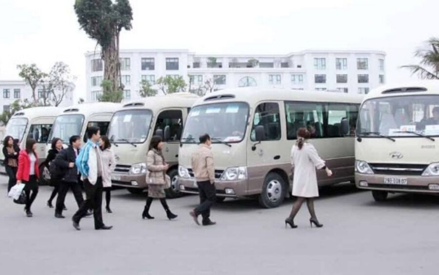 Vì Sao Doanh Nghiệp Tại Bình Dương Cần Xe Đưa Đón Nhân Viên?